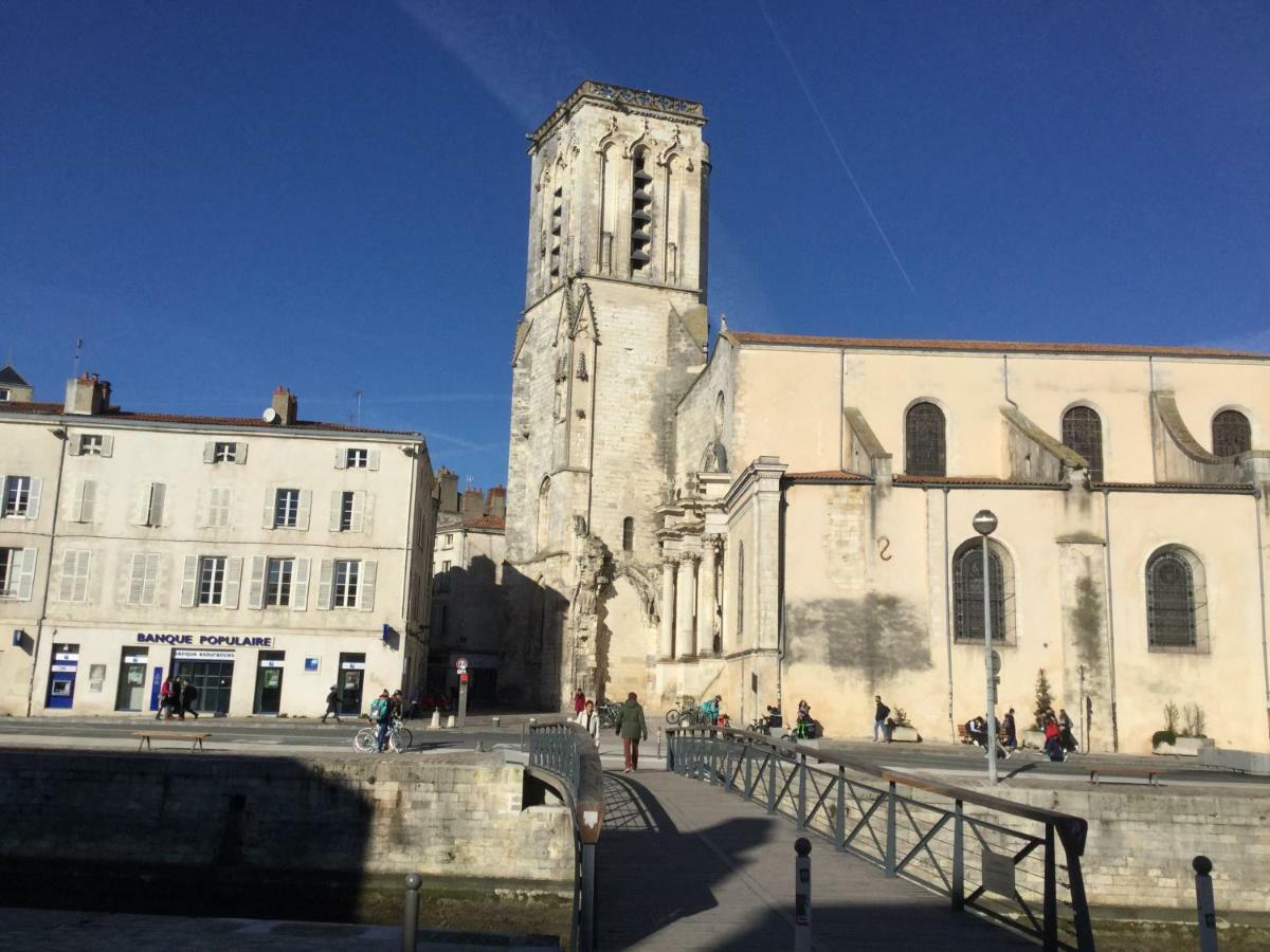 Appartement centre ville près du port avec parking et wifi La Rochelle  Esterno foto