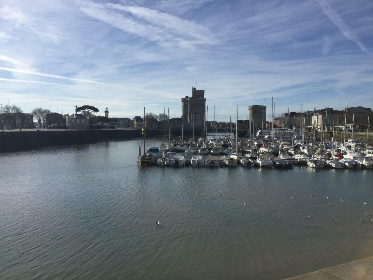 Appartement centre ville près du port avec parking et wifi La Rochelle  Esterno foto