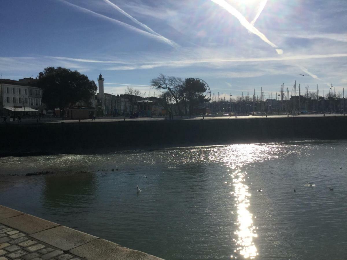 Appartement centre ville près du port avec parking et wifi La Rochelle  Esterno foto